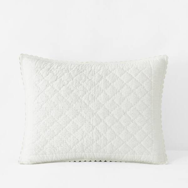 White eyelet 2024 pillow cases