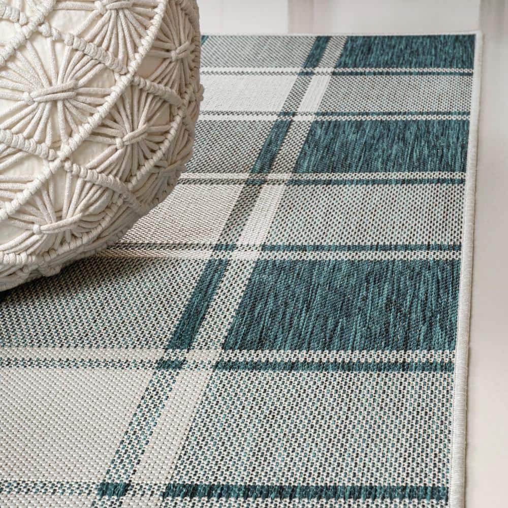 Turquoise and Cream Gingham 8' x 10' Synthetic Indoor/Outdoor Rug