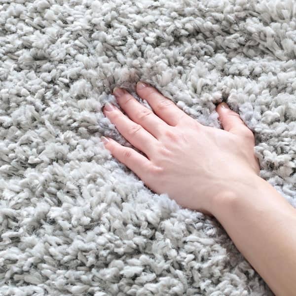August Shag Silver 4 ft. x 4 ft. Solid Square Area Rug