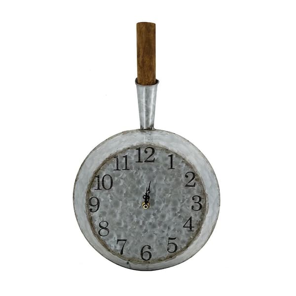 Vsmile Rustic Fry Pan Wall Clock-Galvanized Iron and Wood Design Decor, Vintage Decorative Metal Hands-for Farmhouse, Kitchen