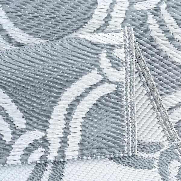 Mykonos Gray White 8 ft. x 10 ft. Reversible Recycled Plastic Indoor/Outdoor Area Rug