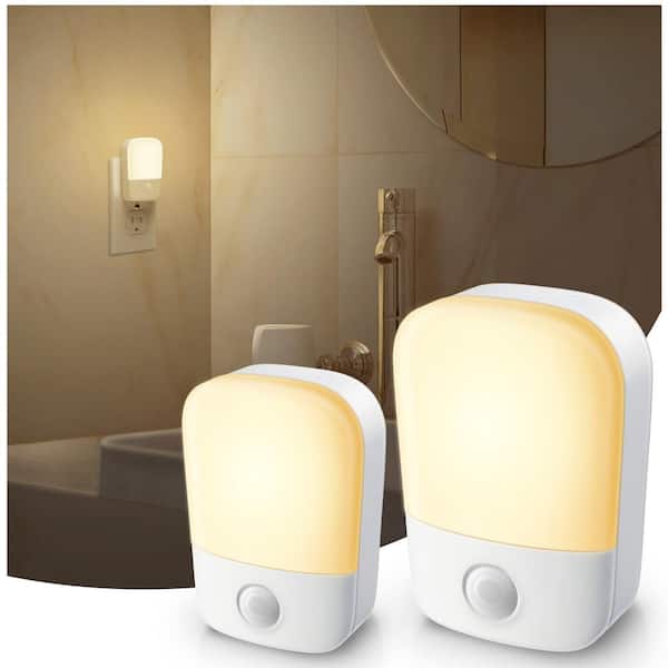 YANSUN 2 in. 1-Light White Mini Wall Sconce Night Light with Dusk to Dawn Sensor, 30/60LM Adjustable Brightness (2-Pack)