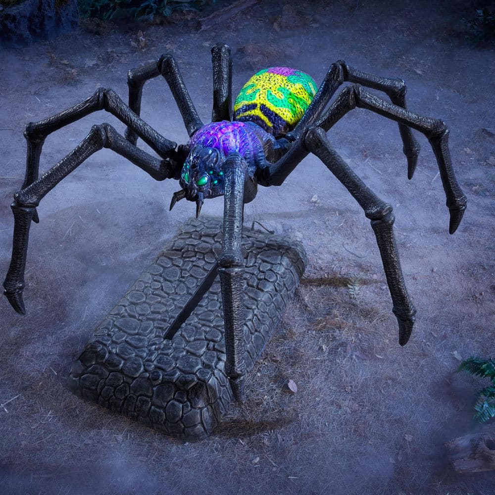 Home Accents Holiday 6 FT Wicked Woods Animated LED Creeping