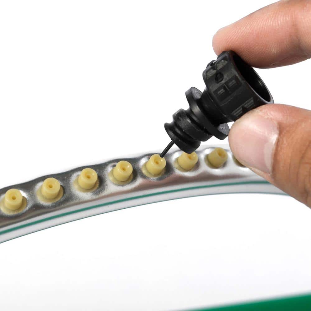 Green Plastic Oscillating Water Sprinkler with 18 Nozzle Jets