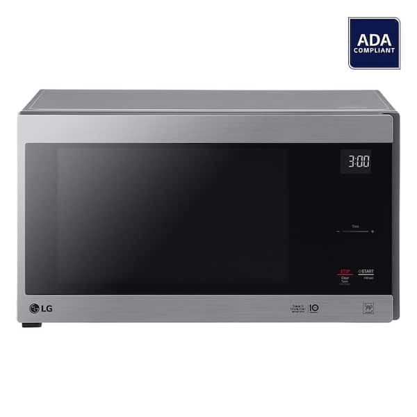 https://images.thdstatic.com/productImages/14d646c9-8fbe-4fdf-b032-01696d2beb12/svn/stainless-steel-lg-countertop-microwaves-lmc1575st-31_600.jpg