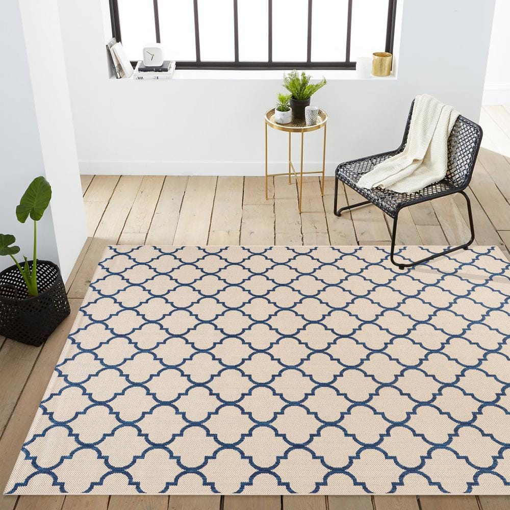 Arabesque Gray Synthetic Trellis Rectangular Rug 3x5