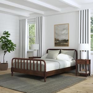 Spindle Brown Wood Queen Bedroom Set with Bed and 2 Nightstands