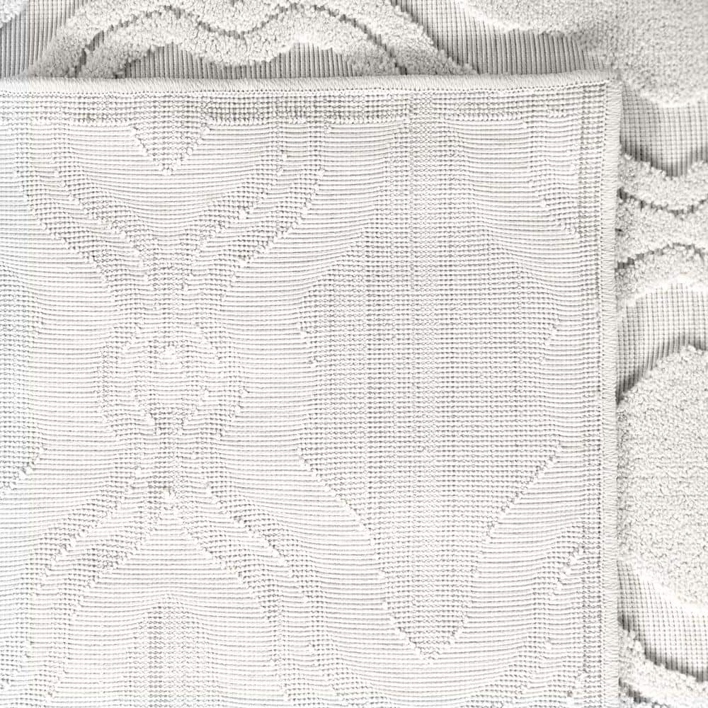 Natural Gray Trellis Synthetic Stain-Resistant Area Rug 9' x 13'