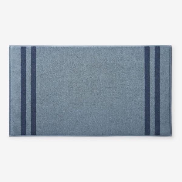Legends Hotel Mirage Rev Stripe Aegean Towel 20 in. x 36 in. Smoky Blue Bath Mat