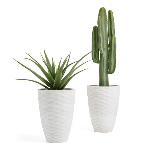 Glitzhome Eco-friendly Oversized Plastic Tall Round Diamond Planter, (Set of 2)