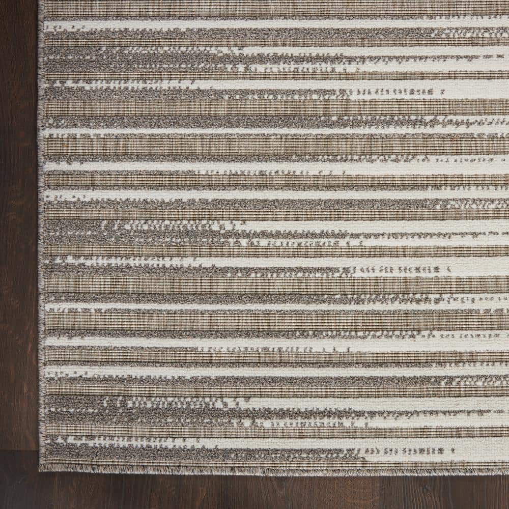 Calobra Light Grey Striped 4' x 6' Hand-Knotted Synthetic Rug