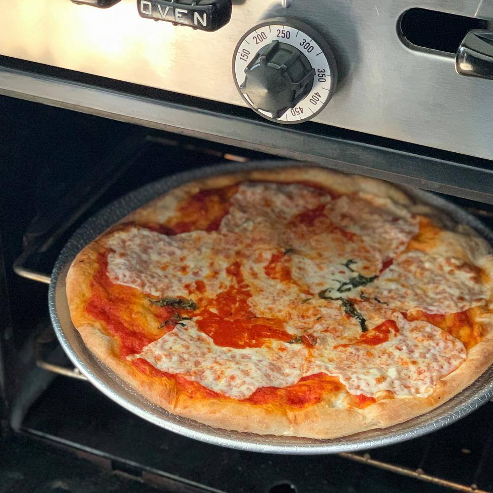 15-Inch Silver Aluminum Non-Stick Pizza Pan