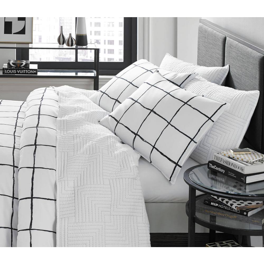 City Scene Zander White Reversible Duvet Cover Set