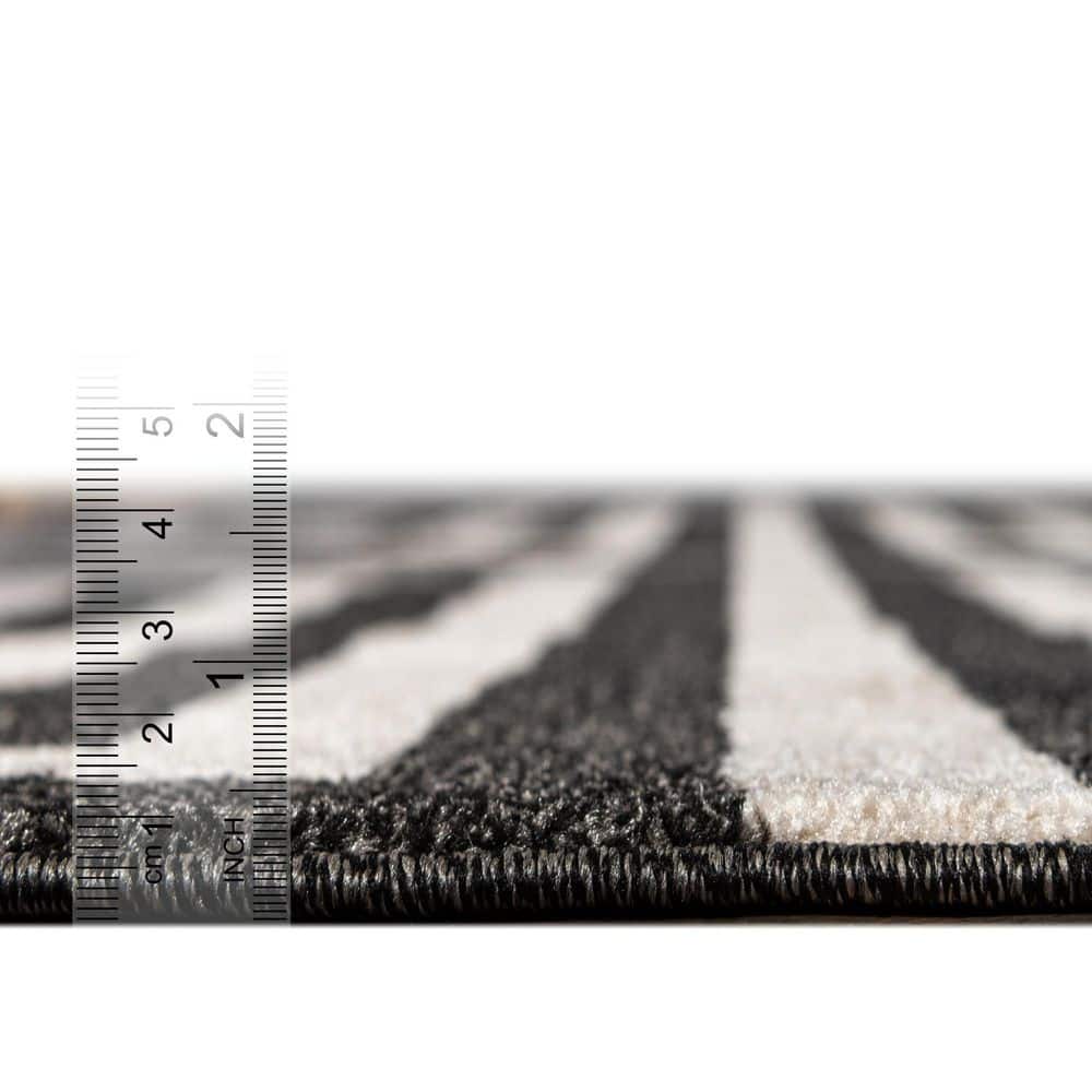 Elegant Athens Black Synthetic 5'3" x 8' Rectangular Rug
