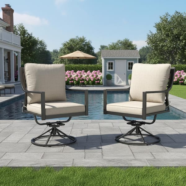 2-Piece Wicker Outdoor Dining Chairs Set with Cushions