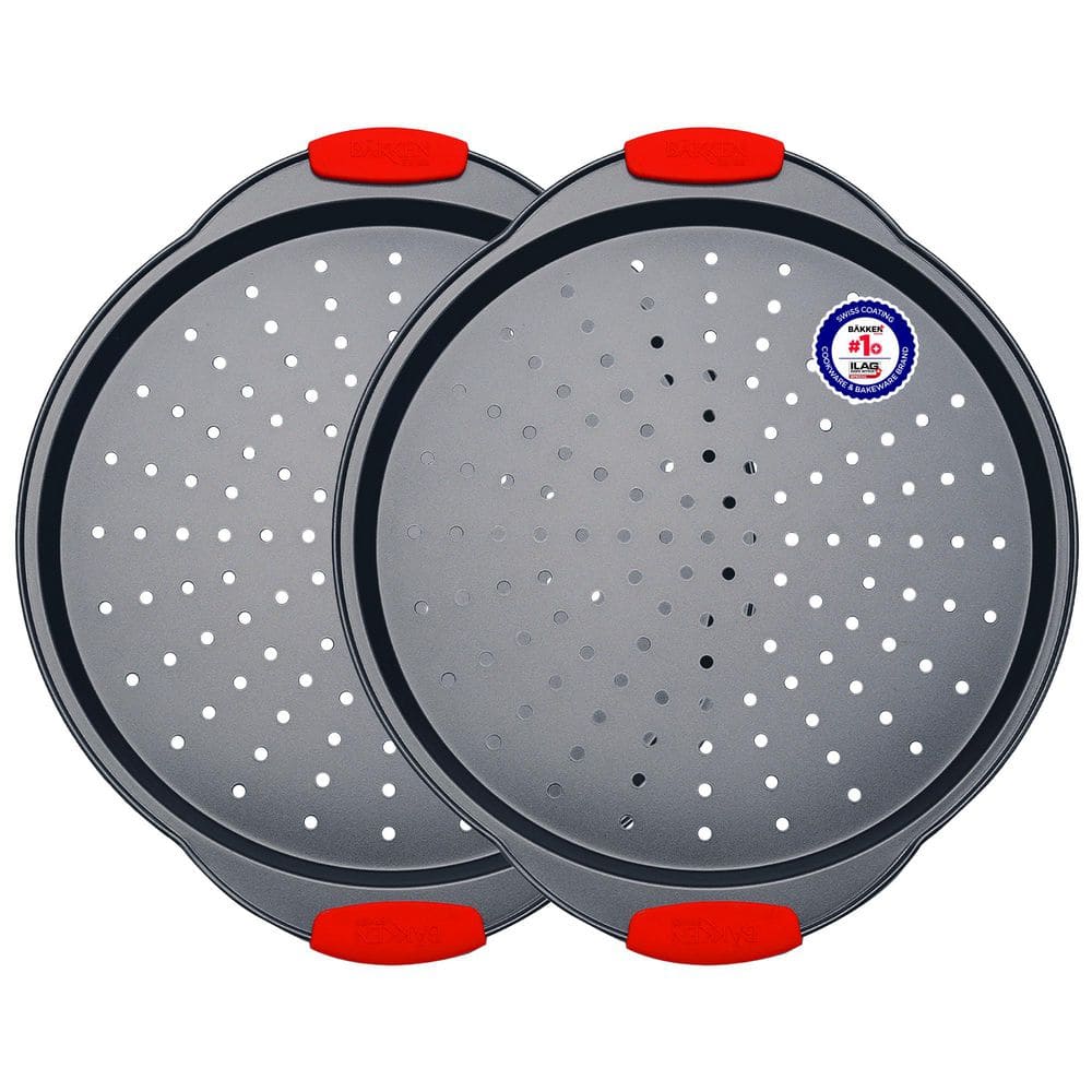 Bakkenmaster Pizza Pan with Holes and Silicon Handle 2 Piece Set