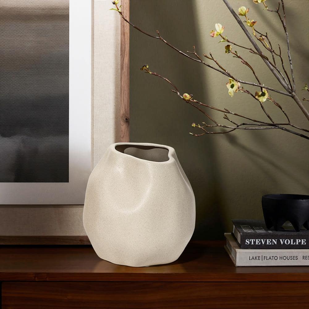 Ivory Ceramic Modern Round Bouquet Vase