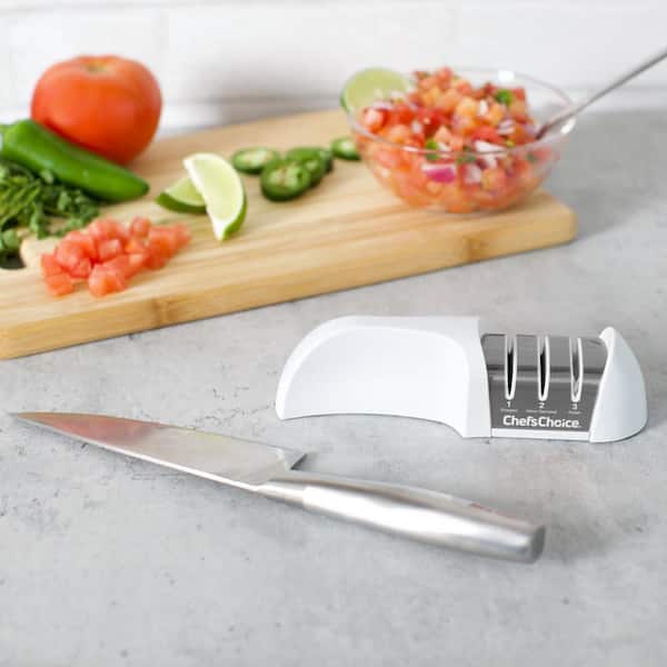 https://images.thdstatic.com/productImages/1545552a-8121-48fb-9a1b-d5543777269d/svn/chef-schoice-manual-knife-sharpeners-shg436gy14-31_600.jpg