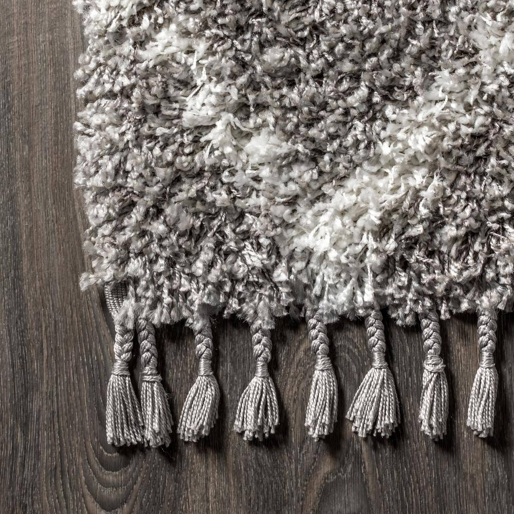 Reversible Grey/Cream Diamond Shag Area Rug 4' x 6'