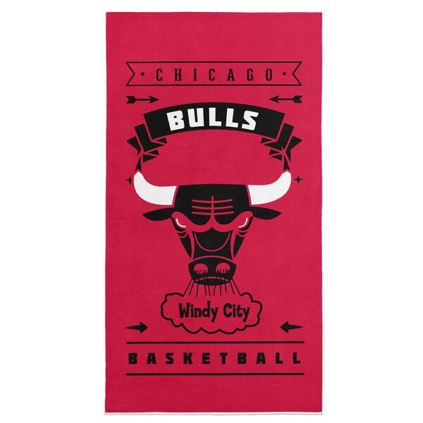 THE NORTHWEST GROUP NBA Hardwood Classics Bulls Printed Beach Towel ...