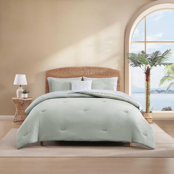 TB Seersucker 8-Piece Green Textured Polyester Queen Bed in a Bag Comforter Set