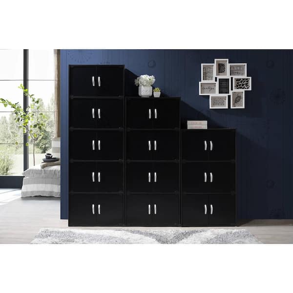 HODEDAH 41 in. Black Wood 3-shelf Standard Bookcase with Doors