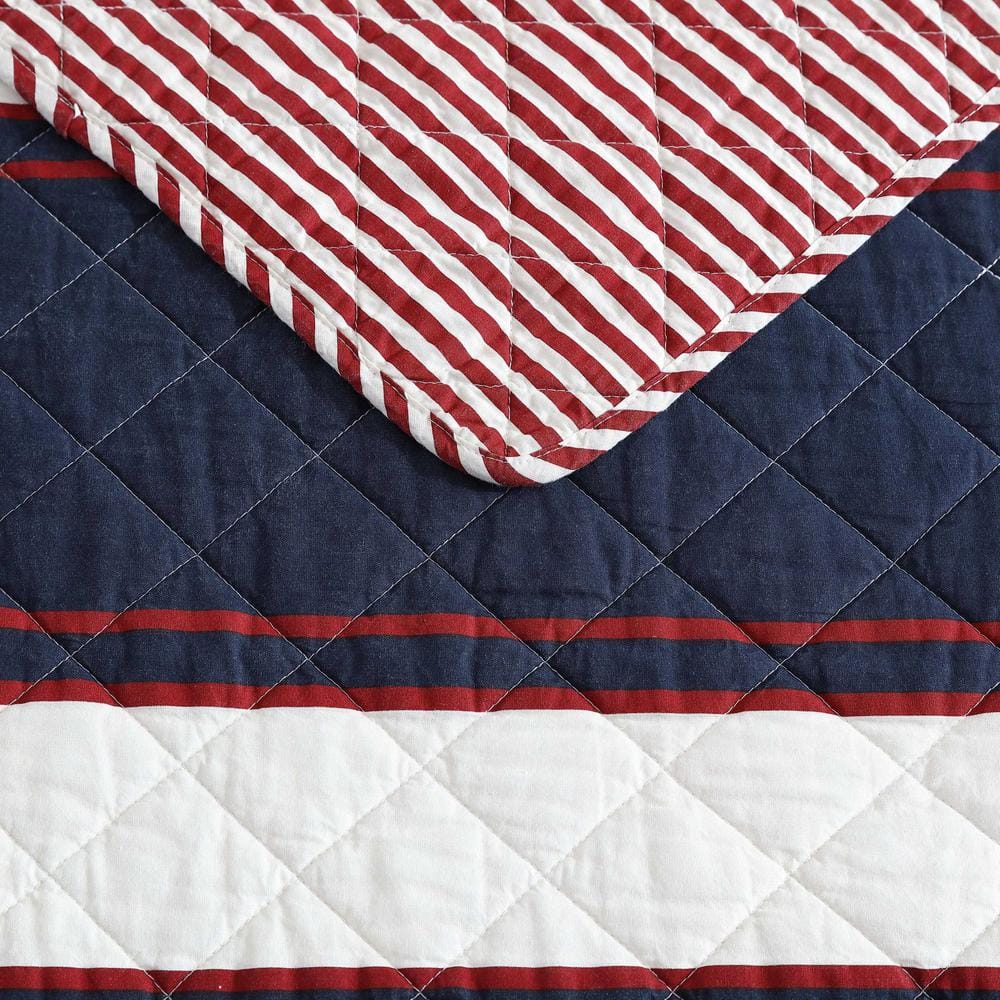 Blue Mirage Cotton Reversible Twin Quilt Set