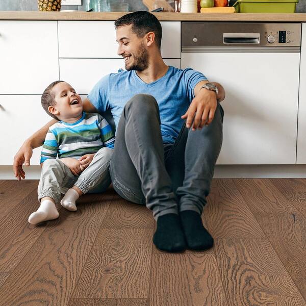 MSI Halliday Ridge White Oak XL 1/2 in. T x 7.48 in.W Tongue and Groove Engineered Hardwood Flooring(1398.96 sq. ft./pallet)