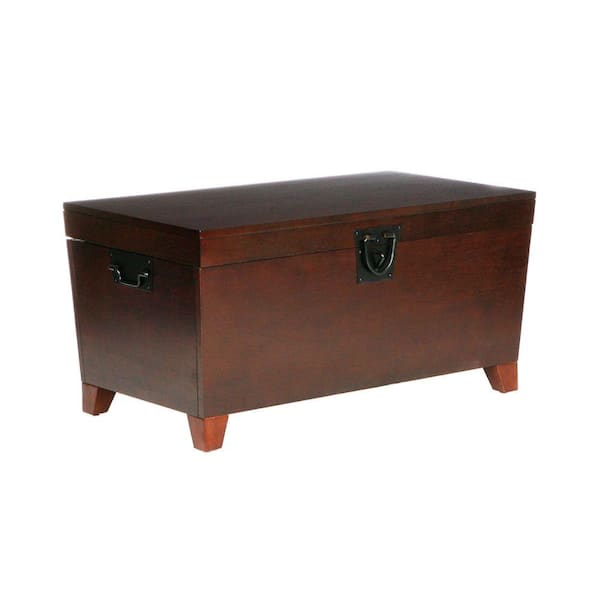 Pyramid Cocktail Table Trunk - Mission Oak