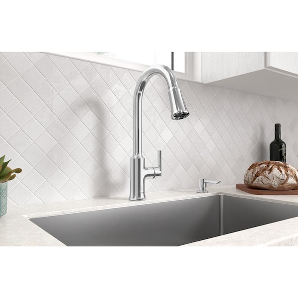 Raviv Single Handle Pull Down Sprayer Kitchen Faucet with Triple Spray and Lever Handles in Polished Chrome
