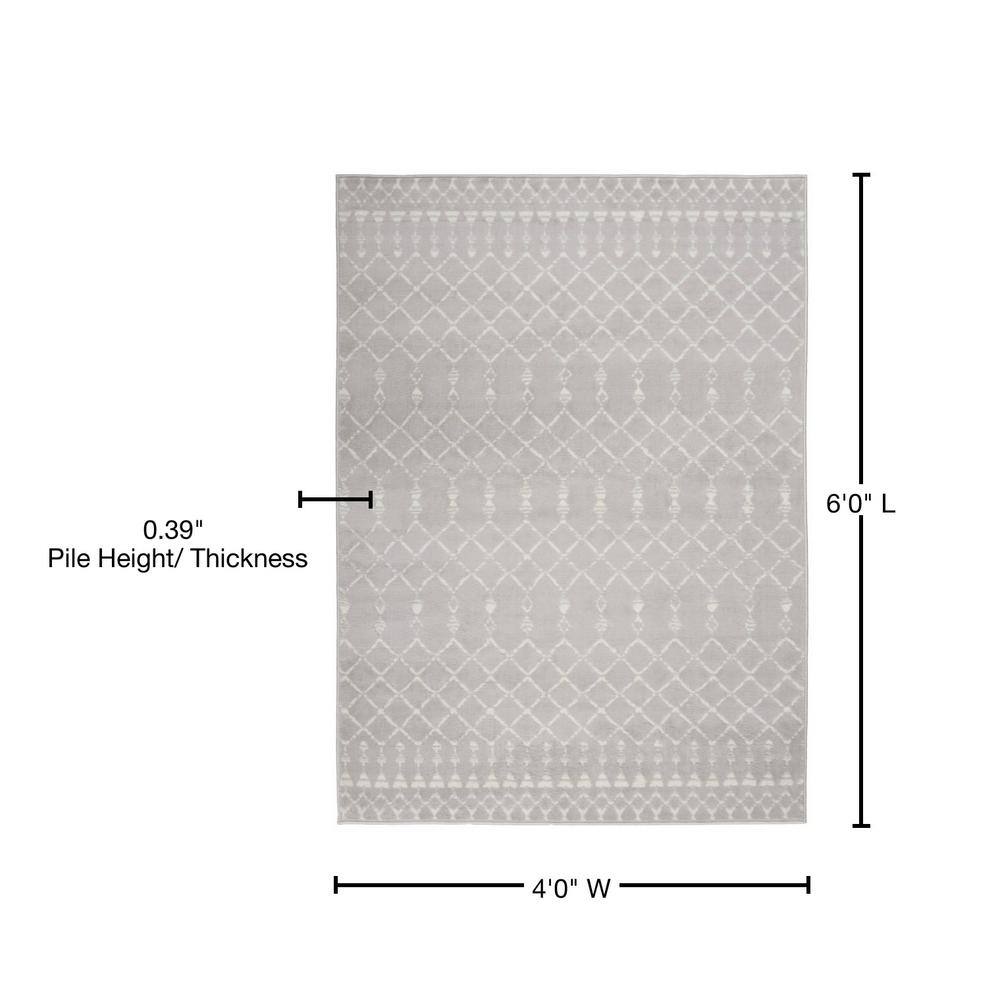 Bohemian Bliss Geometric Gray Synthetic 4' x 6' Area Rug