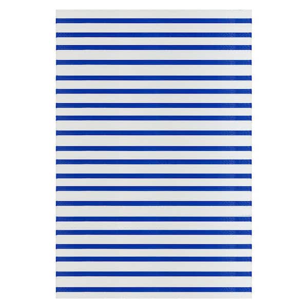 Blue and White 4 ft. x 6 ft. Global Polypropylene Indoor/Outdoor Area Rug