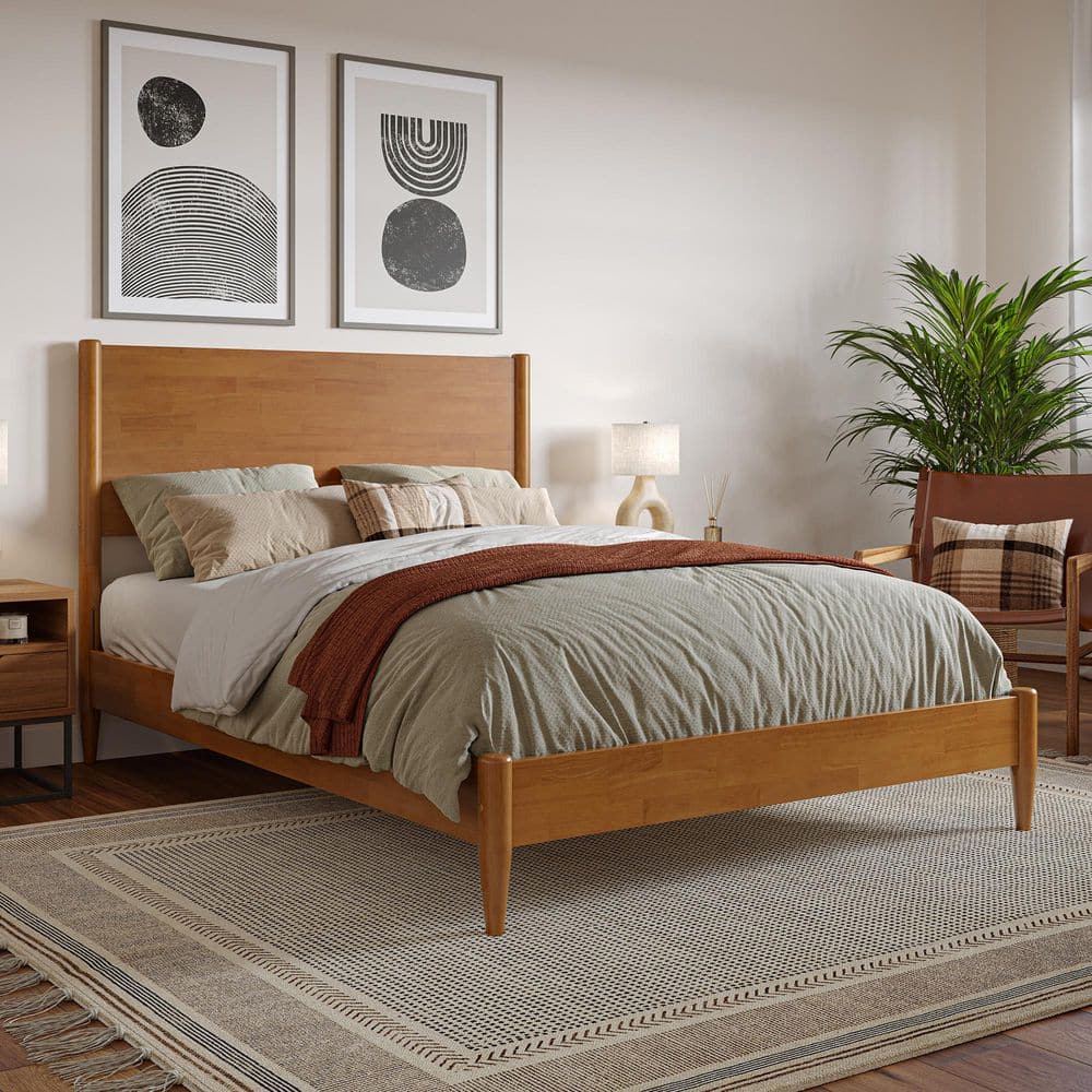 Pasadena Light Toffee Full Solid Wood Platform Bed with Headboard