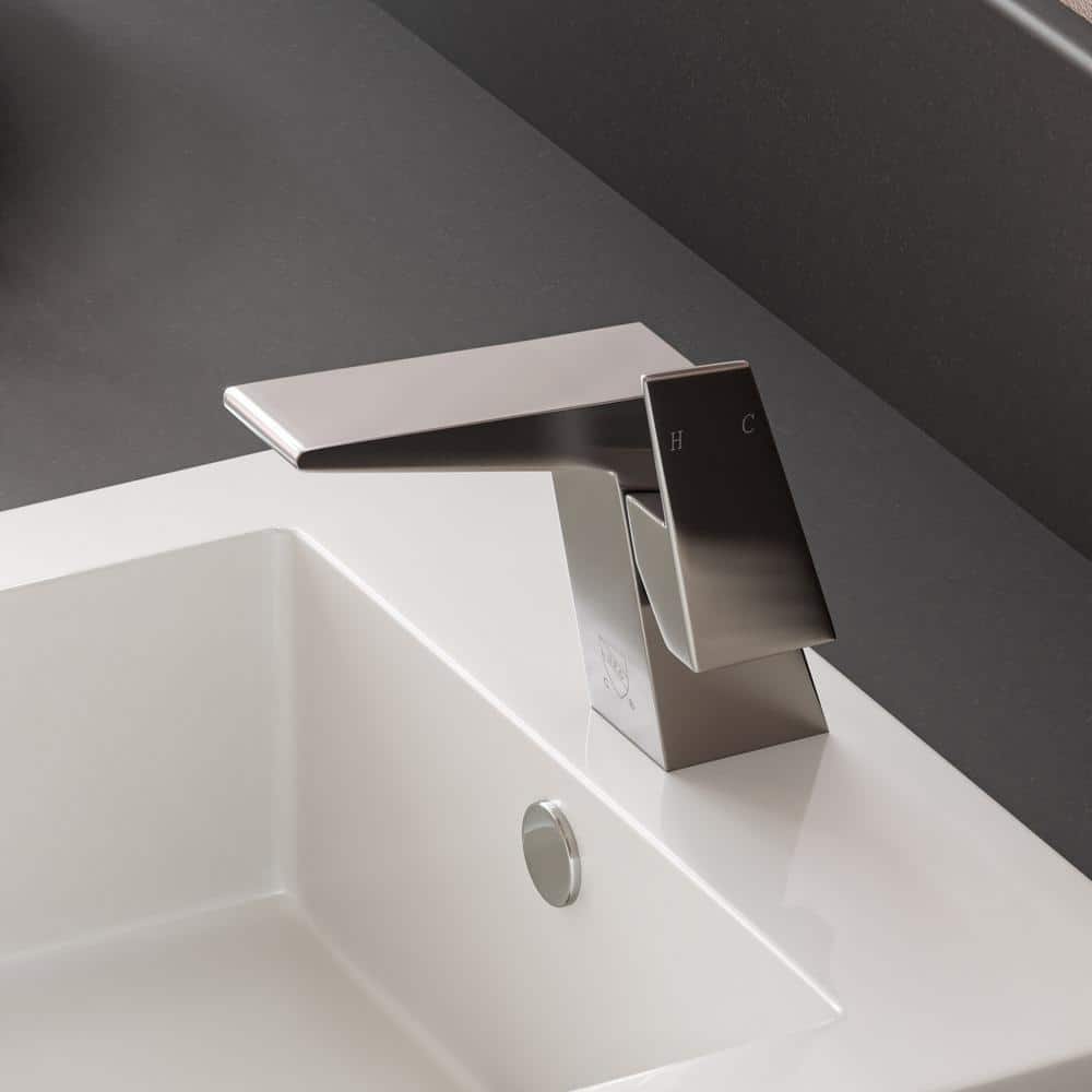 Brushed Nickel Modern Single Hole Bathroom Faucet
