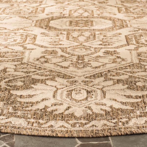 https://images.thdstatic.com/productImages/15d6739b-c789-4811-ae30-96037e6a3d7b/svn/cream-beige-safavieh-outdoor-rugs-bhs138a-8r-31_600.jpg