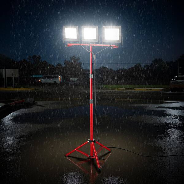 thumbnail interactive-video image 1 of 21,000 Lumen 3-Head Adjustable LED Work Light With Stand - Yellow, 110V 1 of 4