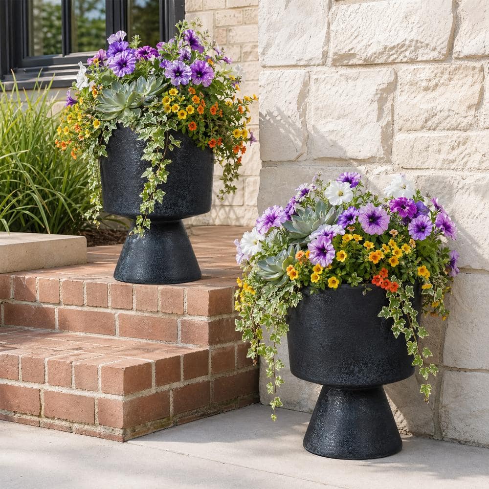 "20.3"" Gray HDPE Weather Resistant Outdoor Planter Box (Set of 2)" price history on PriceWatchPro