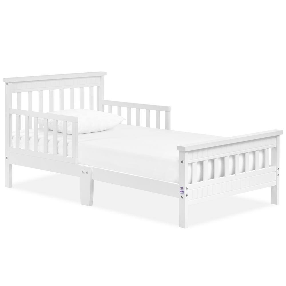 Dream On Me White JPMA and Greenguard Gold Certified San-Fran Toddler Bed made with Sustainable New Zealand Pinewood -  653X-W