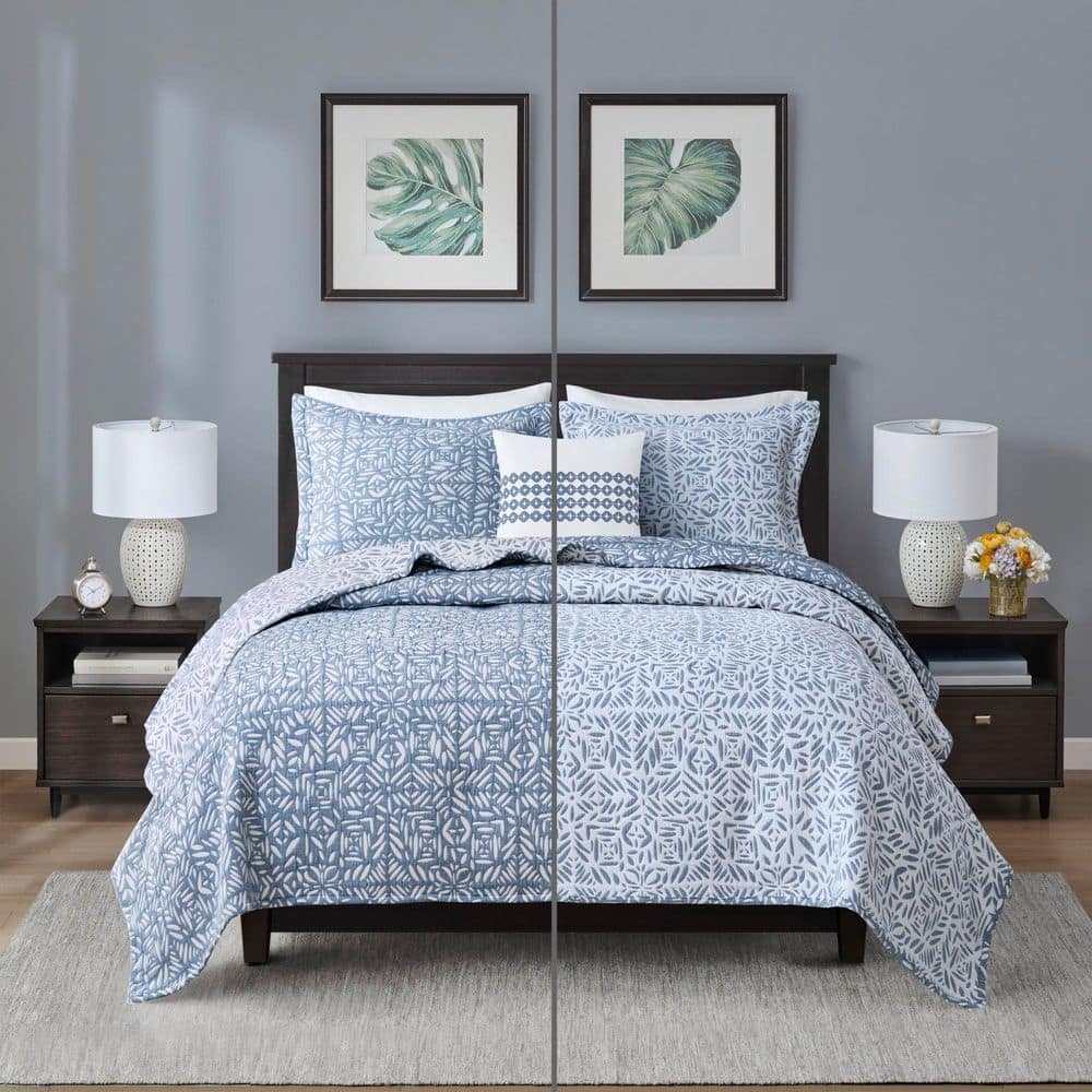 Blue Reversible Cotton Full Quilt Set with Embroidered Pillow
