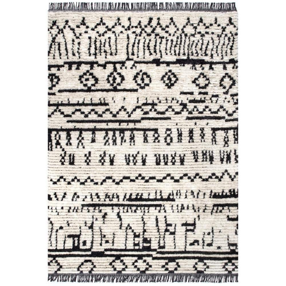 nuLOOM Tessa Tribal Soft Shag Fringe Beige 7 ft. 10 in. x 10 nuLOOM Tessa Tribal Soft Shag Fringe Beige 7 ft. 10 in. x 10