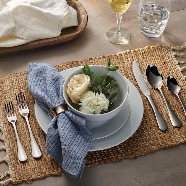 https://images.thdstatic.com/productImages/16095b2c-cfa6-426a-ae40-d0cdae391da5/svn/stainless-steel-tramontina-flatware-sets-80322-002ds-4f_600.jpg