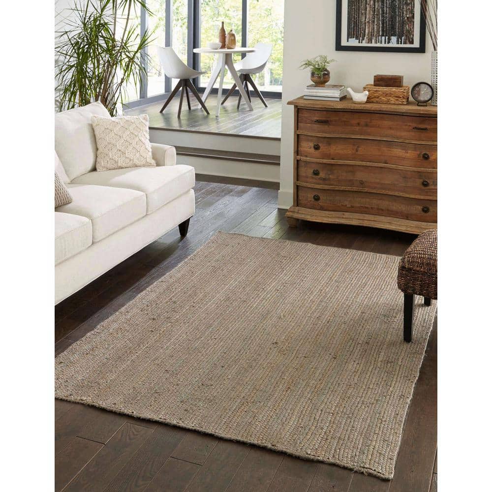 Handmade Gray Braided Jute Reversible Indoor Rug 5' x 8'