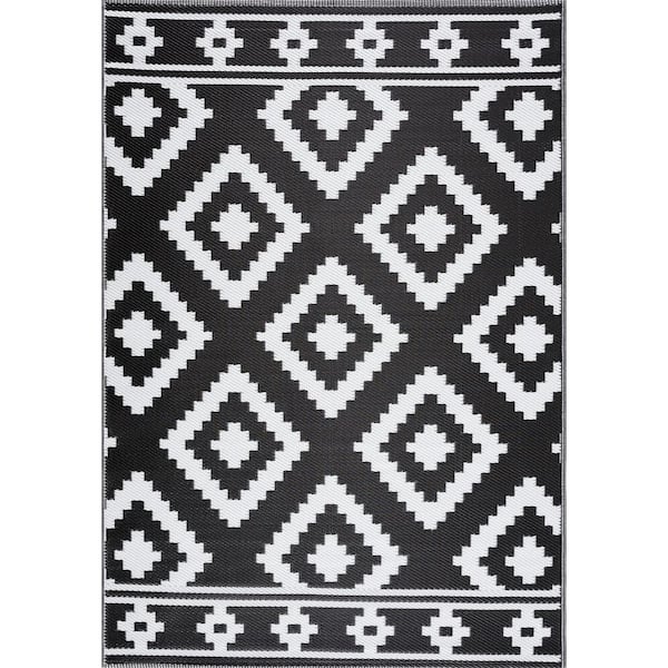 Playa Rug Paris Lightweight Reversible Recycled Plastic Outdoor Floor Mat/Rug - 5'x7' - Black&White