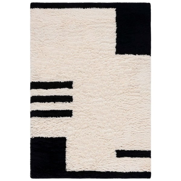Casablanca 8 ft. x 10 ft. Black/Ivory Geometric Area Rug