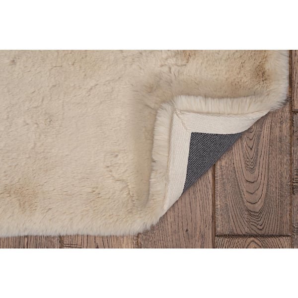 Phyllis Faux Rabbit Sand 3x5 Area Rug