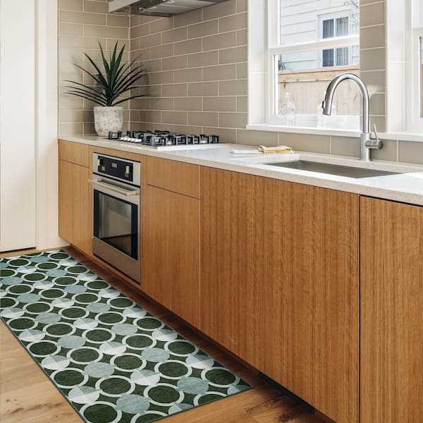 Dula Dark Sage Green 2.5 ft. x 7 ft. Geometric Washable Runner Rug