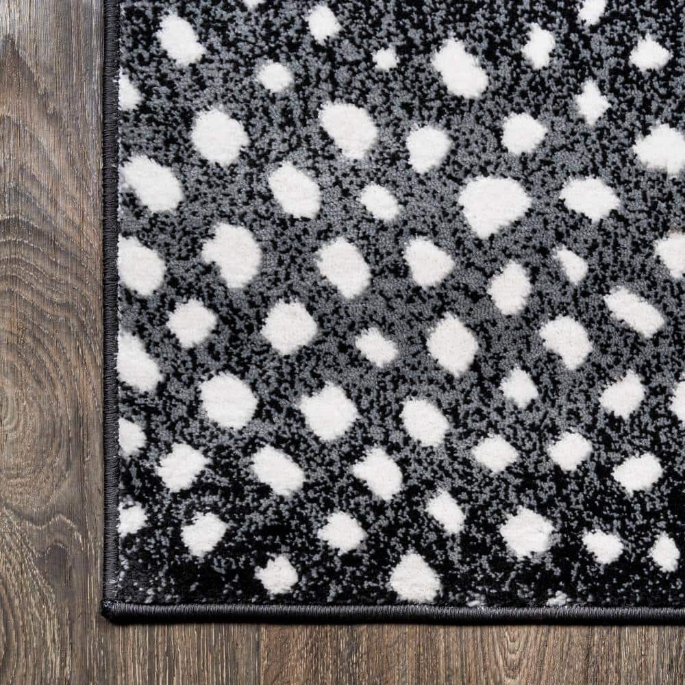 Antelope Abstract Black and Cream Synthetic 5x8 Area Rug