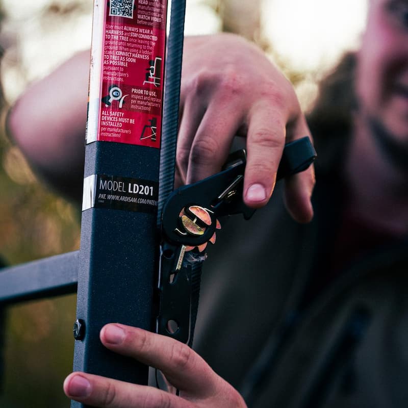 Lockdown Wide 1-Man Ladder Treestand, 17 ft. Tall