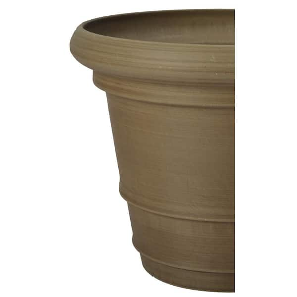 https://images.thdstatic.com/productImages/16591512-fbe8-4d47-ae59-7a1c3d9f89f3/svn/taupe-greenship-plant-pots-s-yg38t-4f_600.jpg