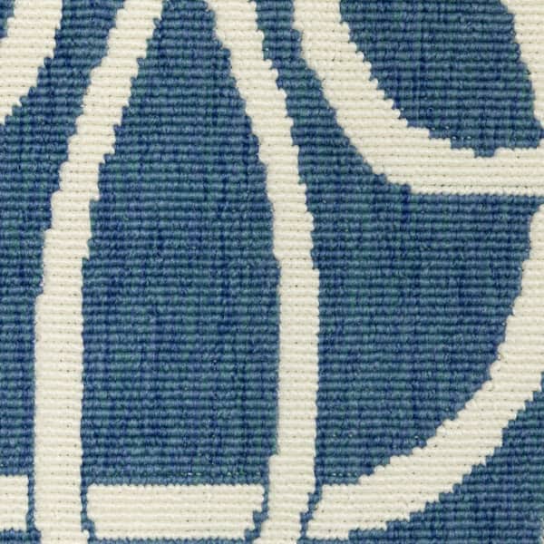 Blue, Ivory 2 ft. x 3 ft. Loomed Geometric Polypropylene Rectangle Indoor/Outdoor Area Rug